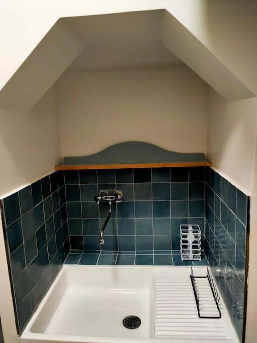 Appartement Les Abbesses Paris Bagian luar foto